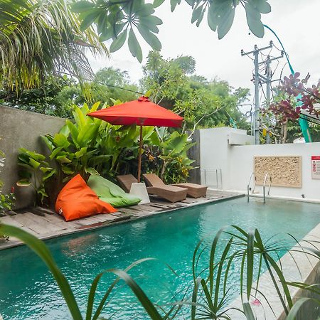 Zen Rooms Seminyak Kayu Jati Exteriör bild