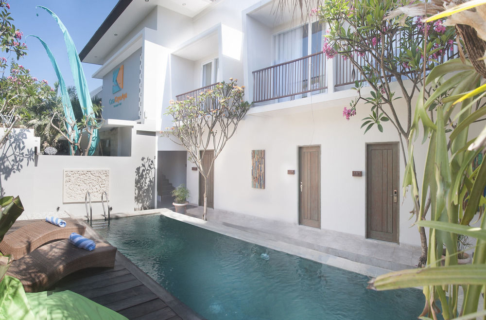 Zen Rooms Seminyak Kayu Jati Exteriör bild
