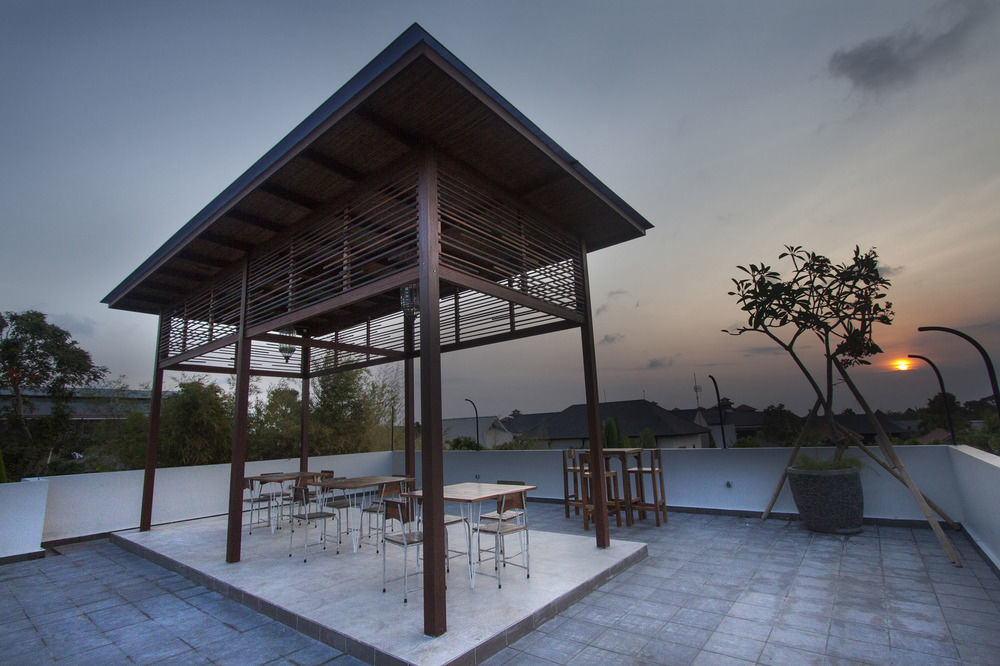 Zen Rooms Seminyak Kayu Jati Exteriör bild