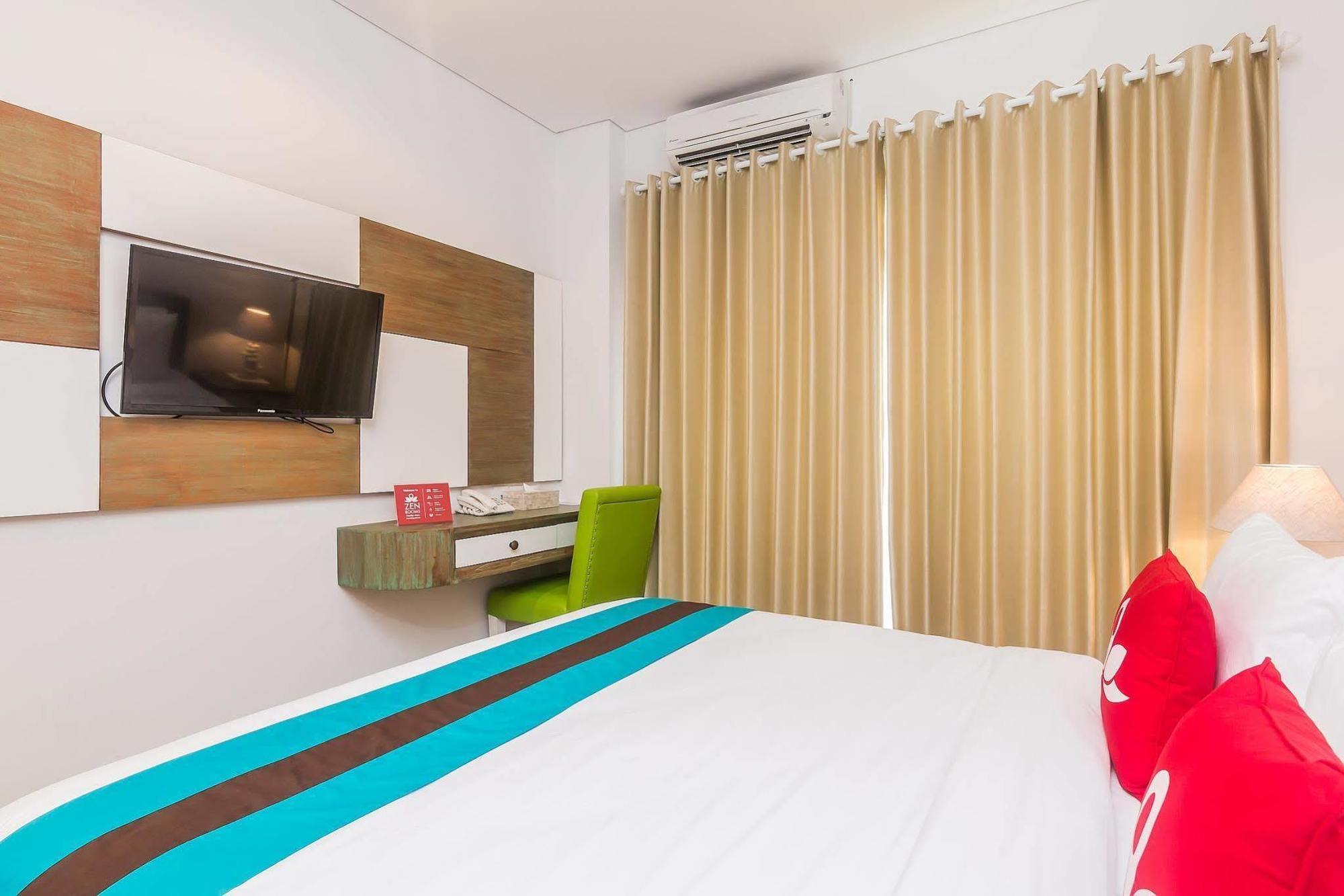 Zen Rooms Seminyak Kayu Jati Exteriör bild