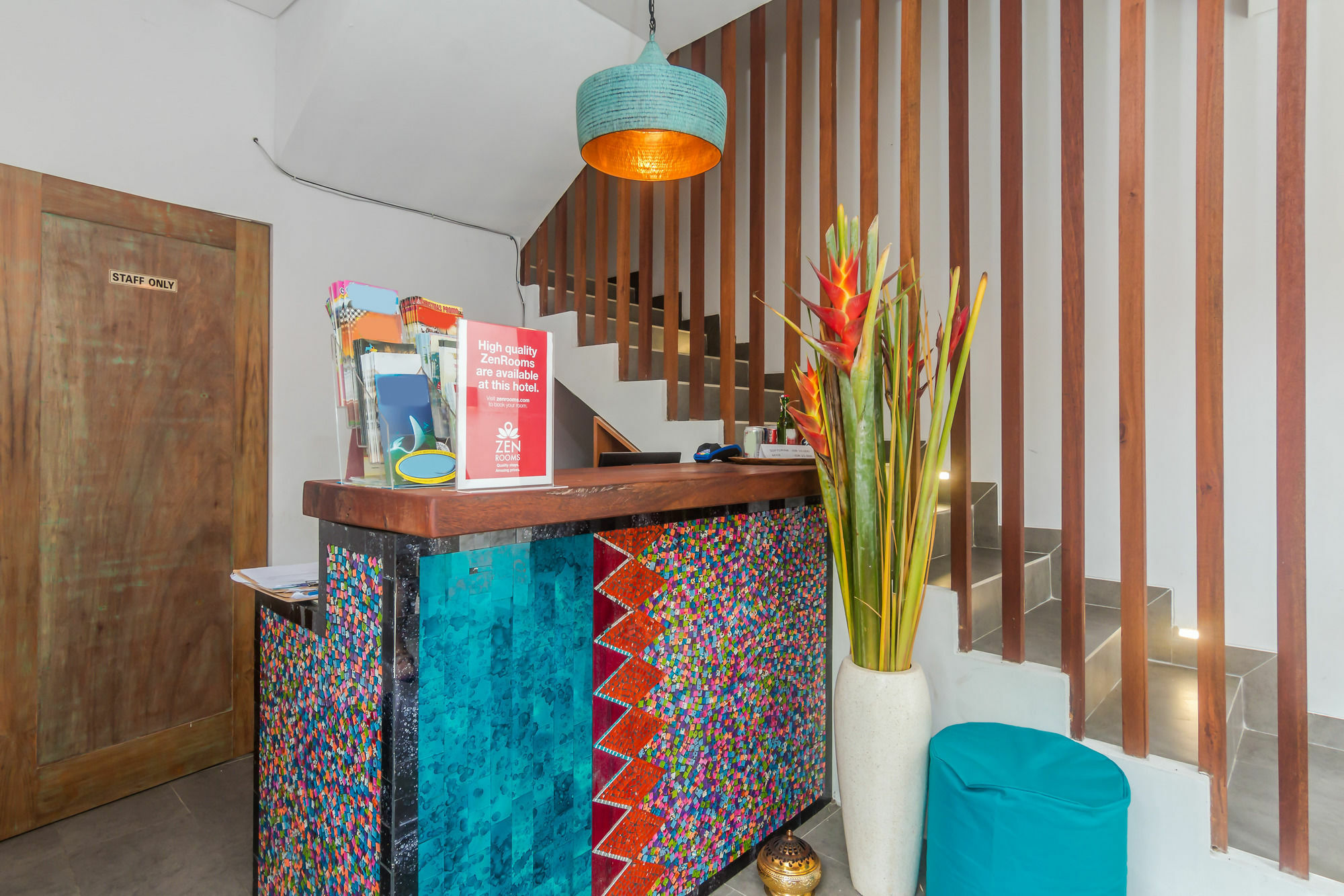 Zen Rooms Seminyak Kayu Jati Exteriör bild