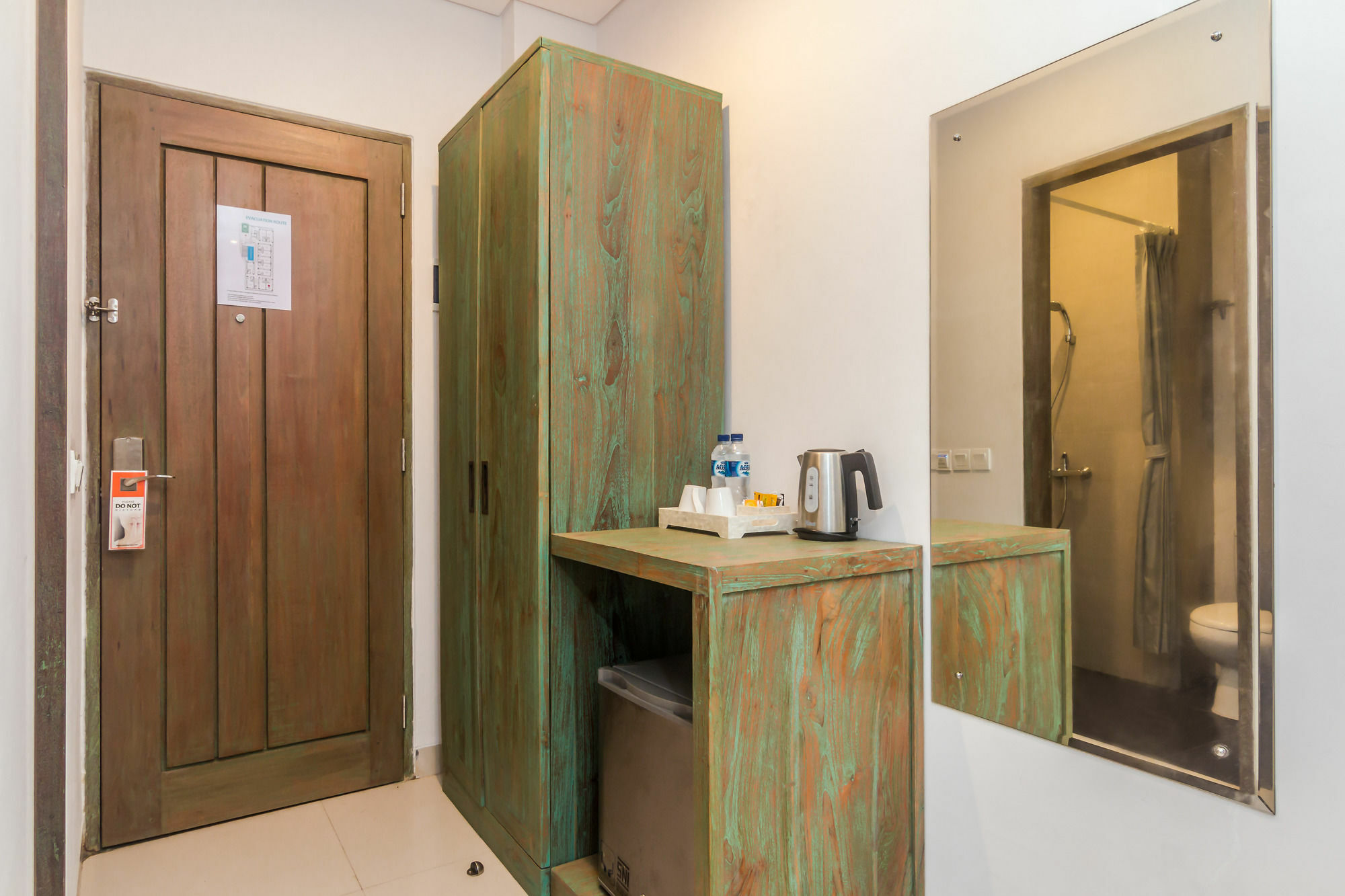 Zen Rooms Seminyak Kayu Jati Exteriör bild