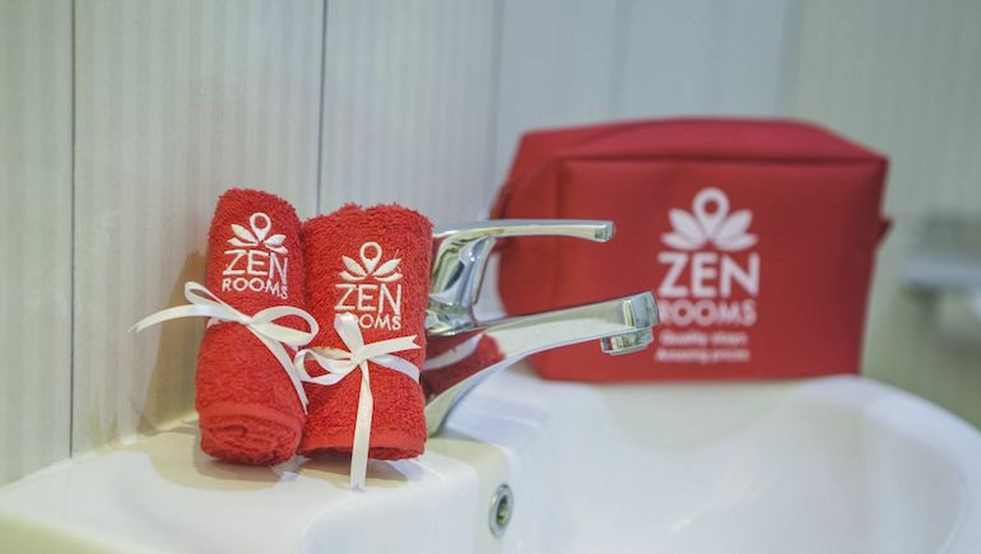 Zen Rooms Seminyak Kayu Jati Exteriör bild